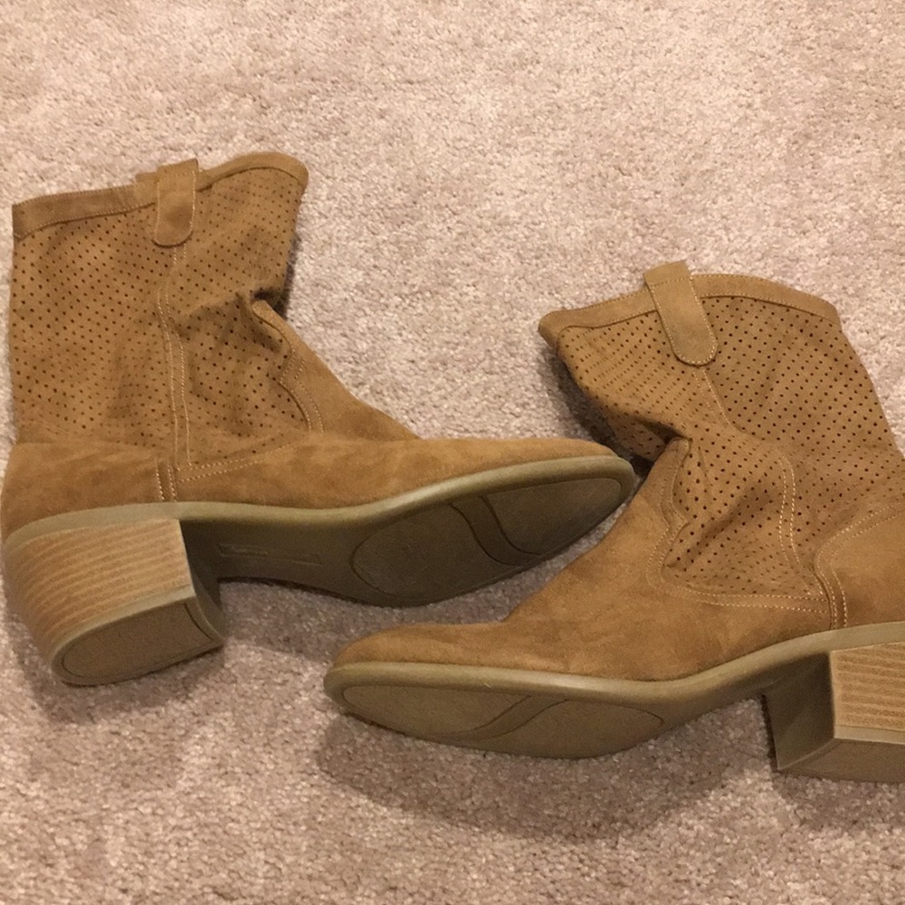 American Eagle cowgirl boots size 10